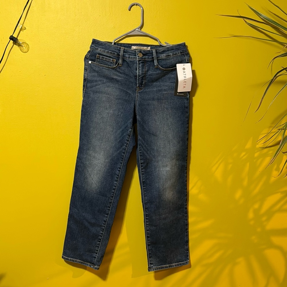 NWT | Athleta Jeans | Medium Rise | Straight Leg | Skinny Fit | Size 8 |